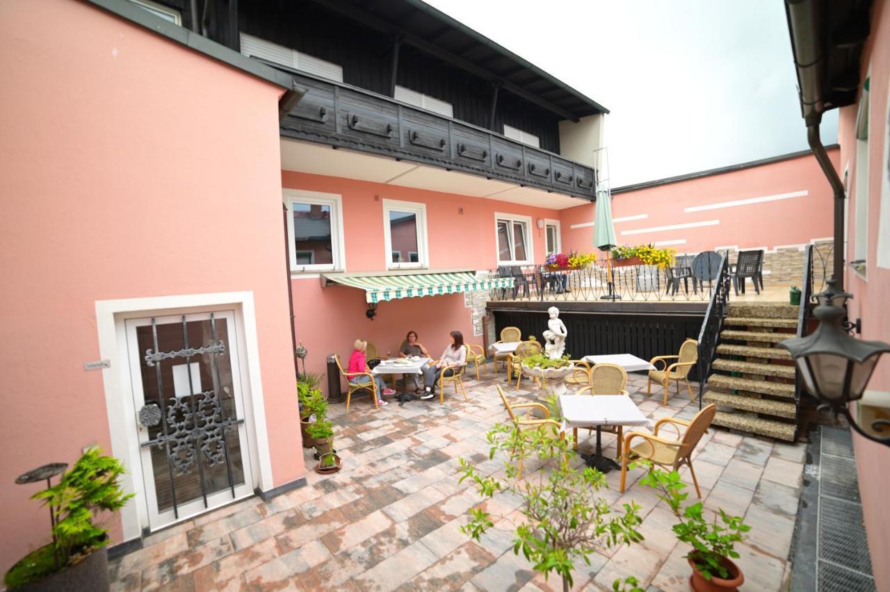Hotel Zrenner Waldsassen Buitenkant foto