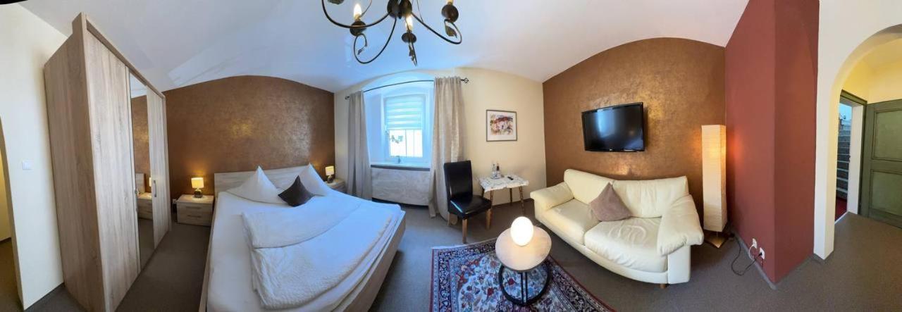 Hotel Zrenner Waldsassen Buitenkant foto